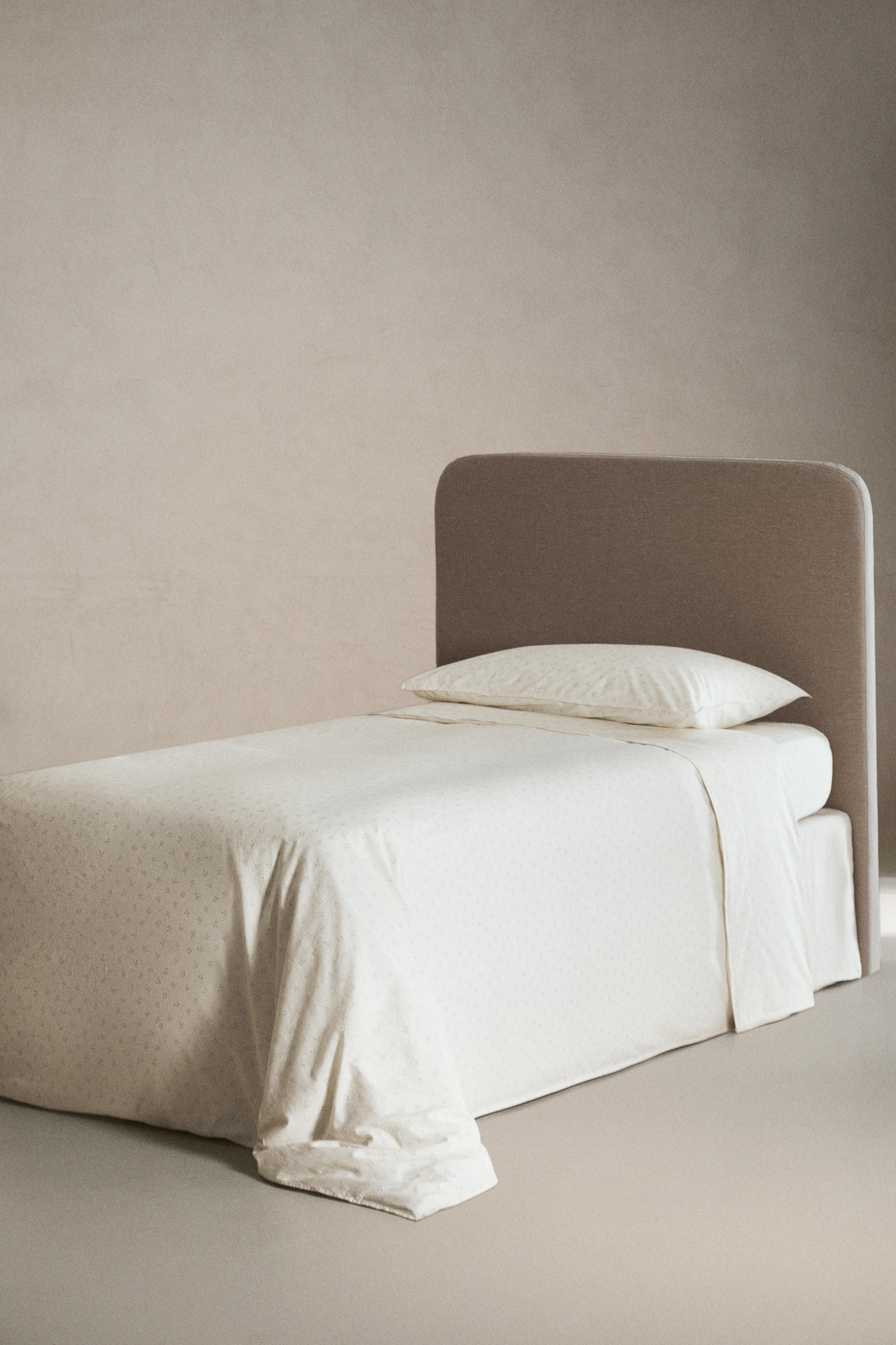 CHILDREN'S COTTON FITTED SHEET WITH MINI FLOWERS